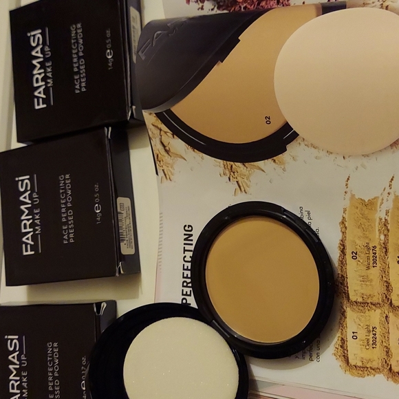 Face Perfecting Powder - Picture 2 of 4